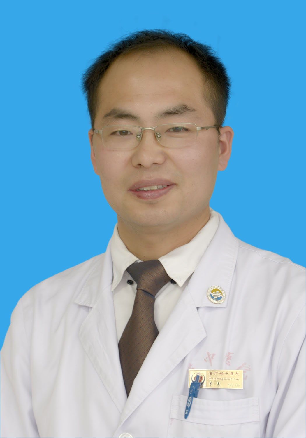  李亮