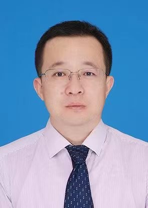 张爽